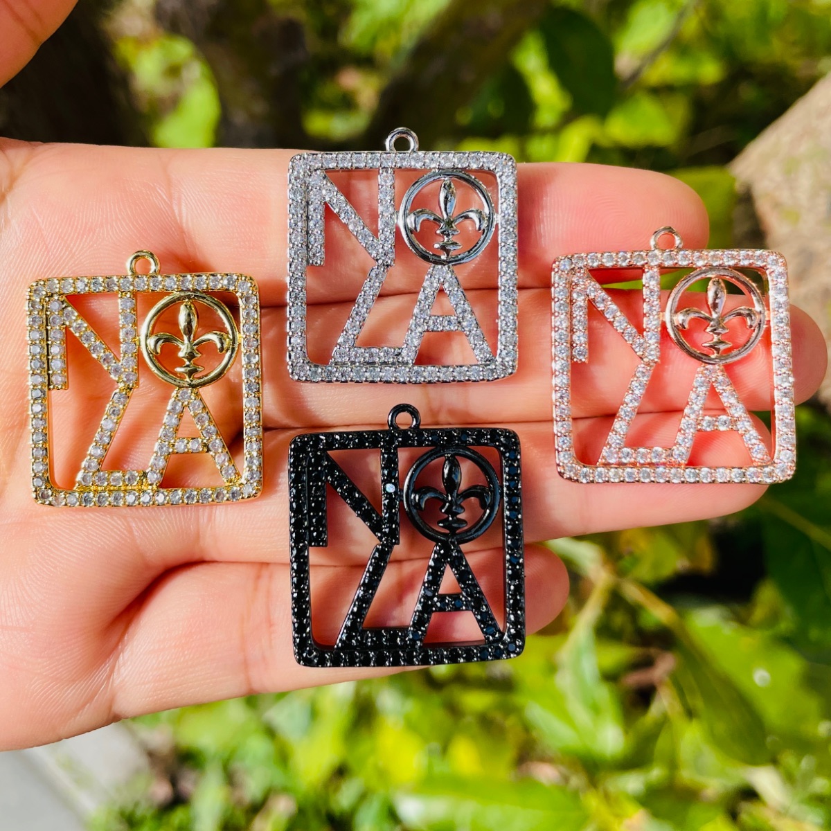 5pcs Zirconia Pave NOLA Fleur  - Jewelry Making New Orleans reseña y precio